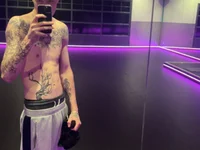 jamesCock12355 🏯 online nude cam