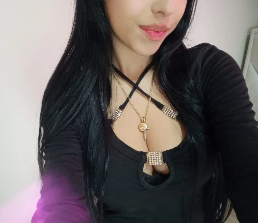 _paula_x's Offline XXX Chat