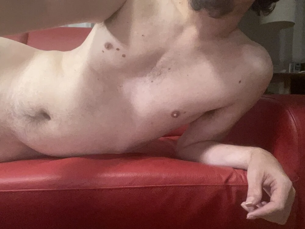 SoloBoy1319 Offline XXX-chat