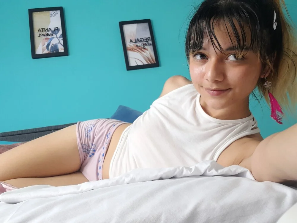 kittyzenn 離線 XXX 聊天