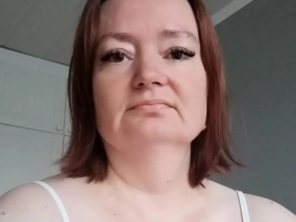 Paula12345 offline chatrum