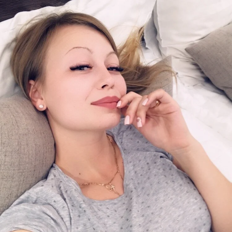 Millie_Vic's Offline XXX Chat