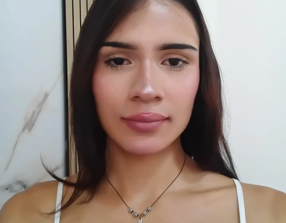 Alessaydolly's Offline XXX Chat