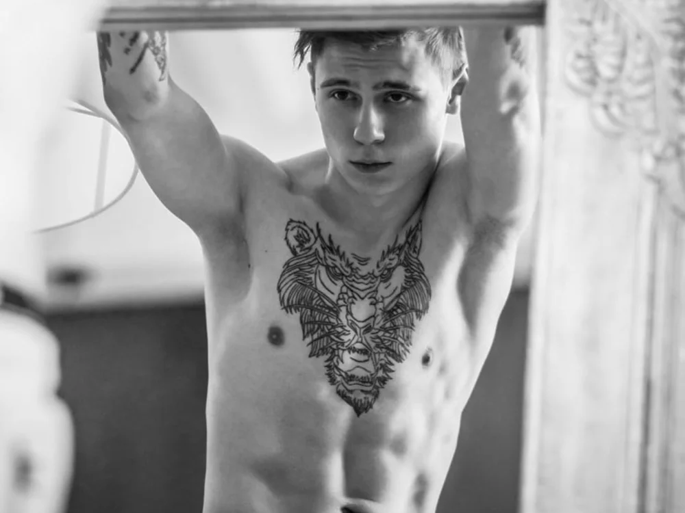 Tyler_Garner offline XXX-chat