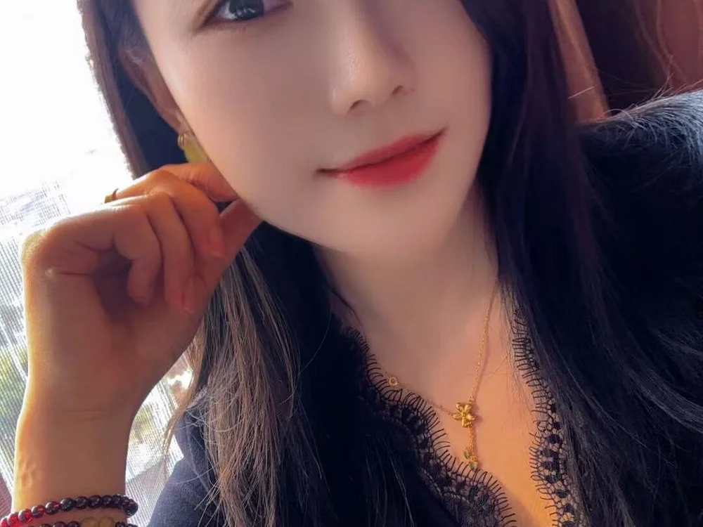 Aurora-au's Offline XXX Chat