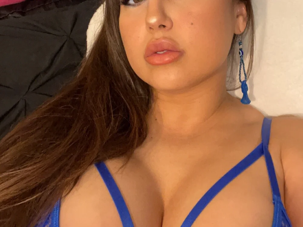 Razclift_Industries' Offline XXX Chat
