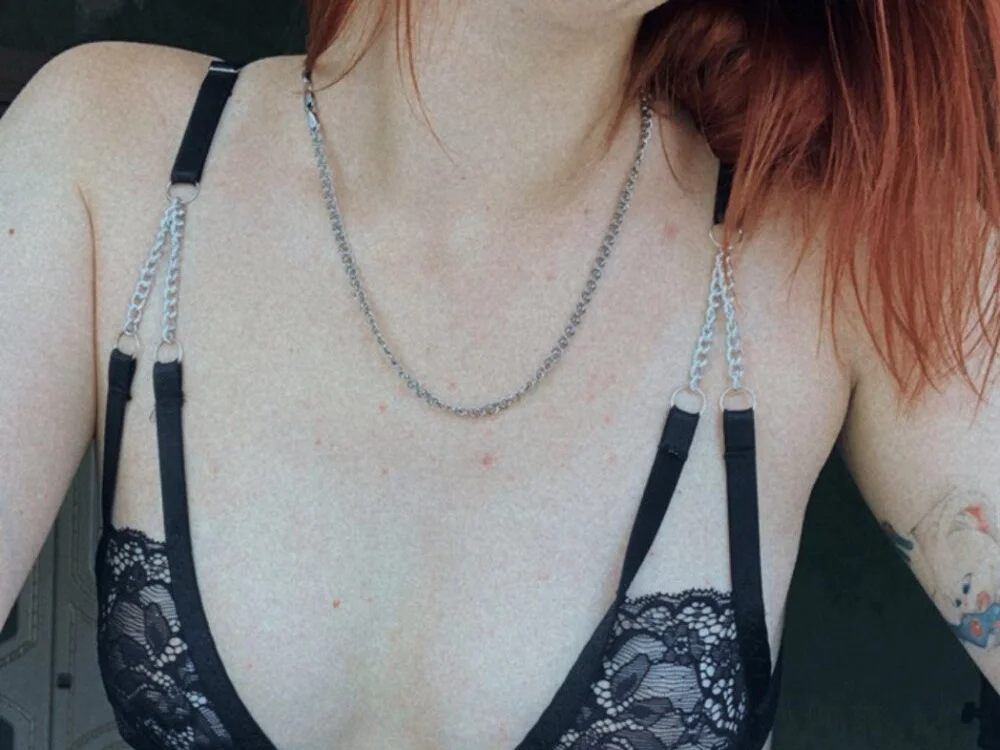 DanaMartina Chat XXX offline