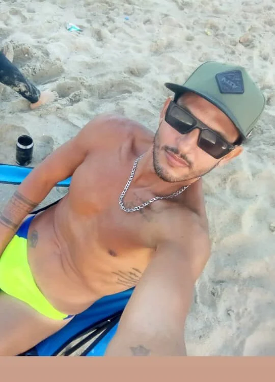 Dany_Eros offline chatrum