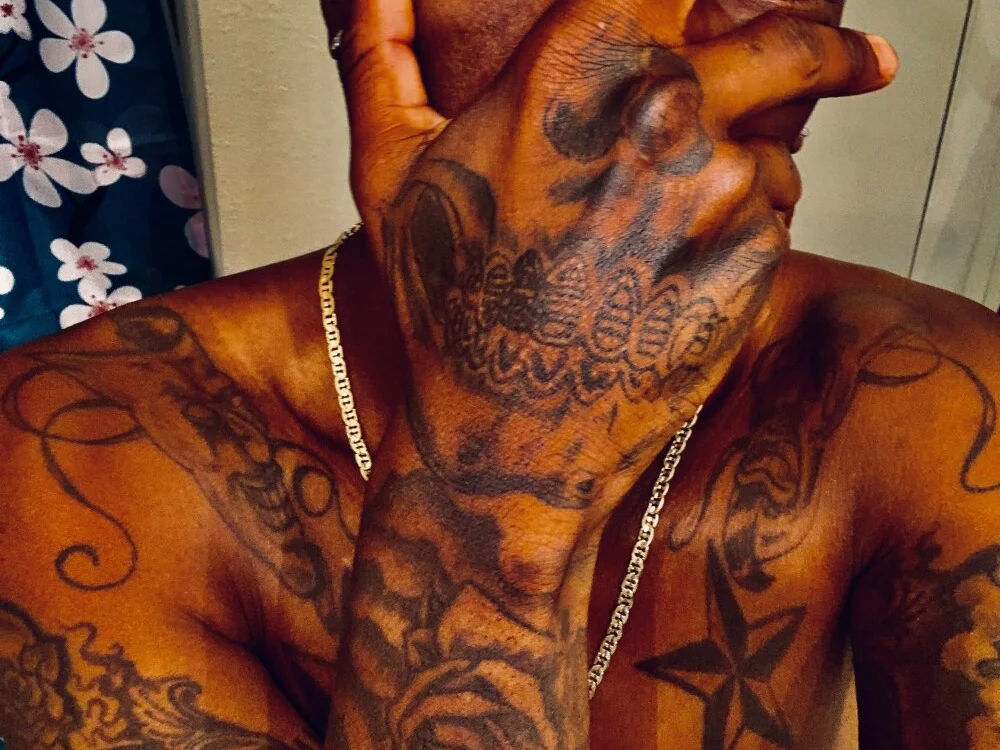 Rayraythegoat Offline XXX-Chat