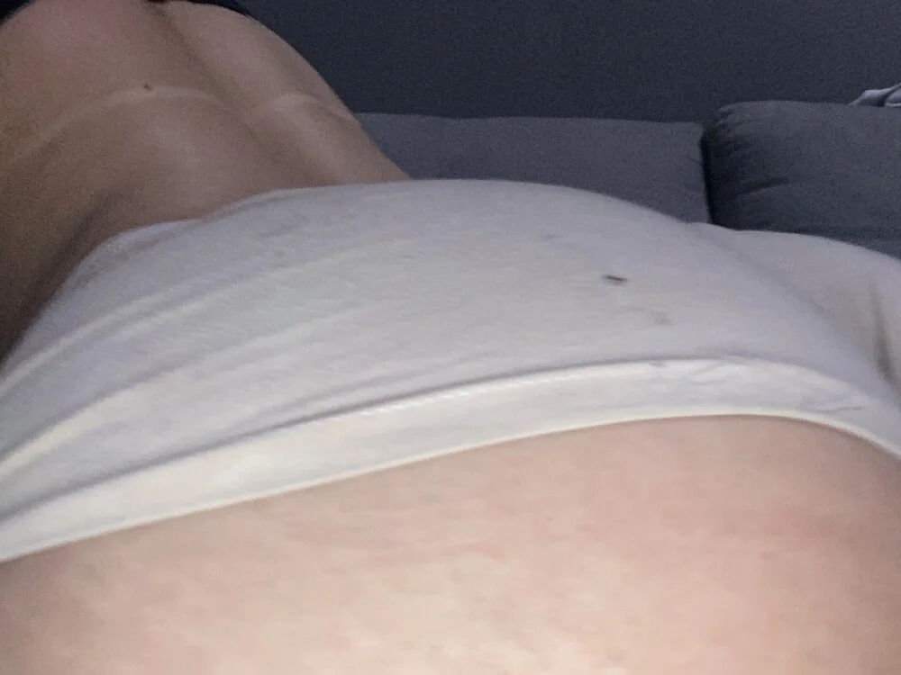 Luna_Ivy6151 Obrolan XXX Offline