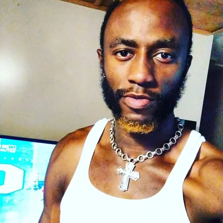 loveoverhate101 cam model