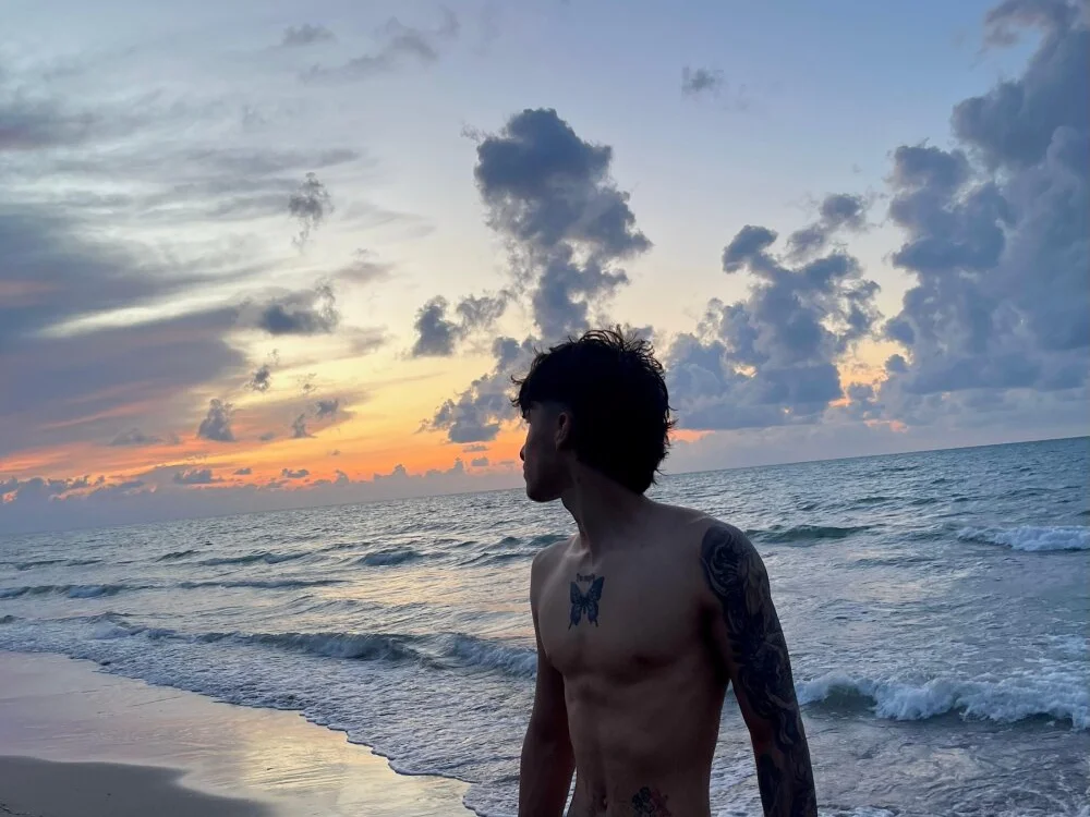 SnakeVelvet2 Offline XXX-Chat