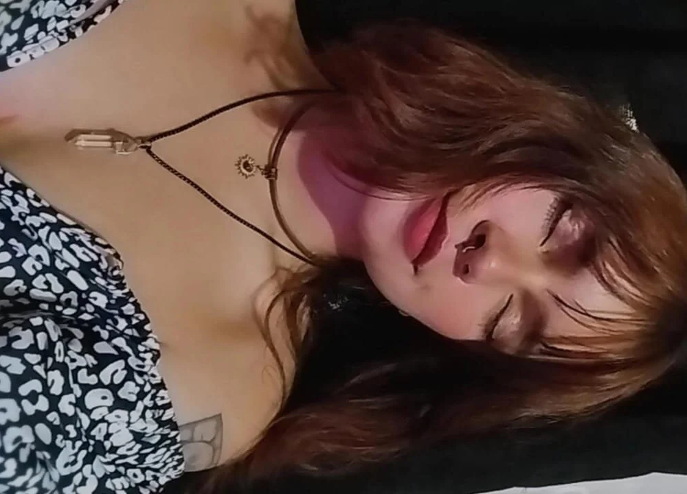 JennBenett_'s Offline Chat Room