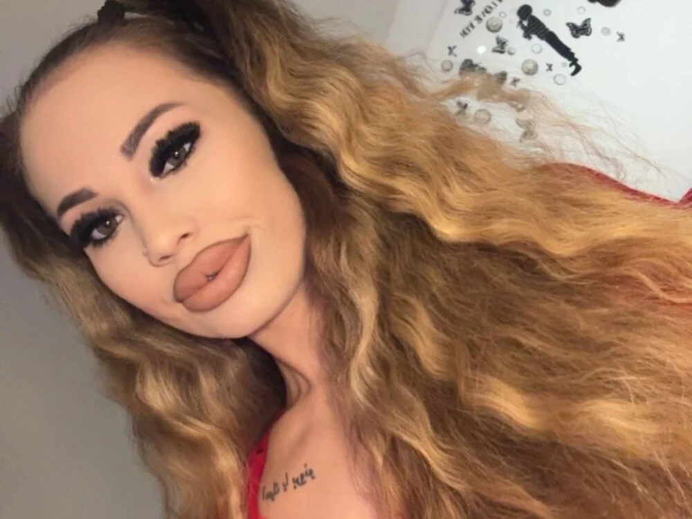 MistyAddams Chat XXX offline