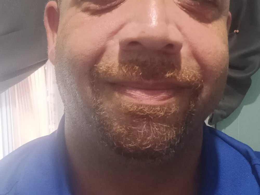 Exhibitionist040577's Offline XXX Chat