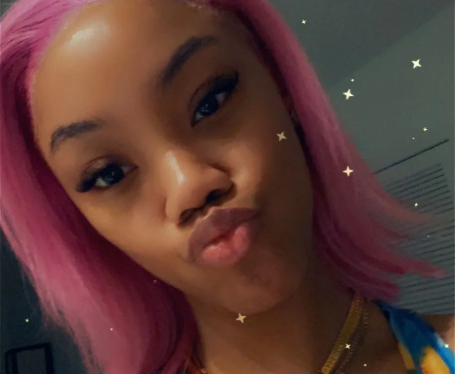 MSClassyPink's Offline XXX Chat