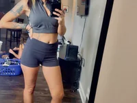Model tastemecaroline