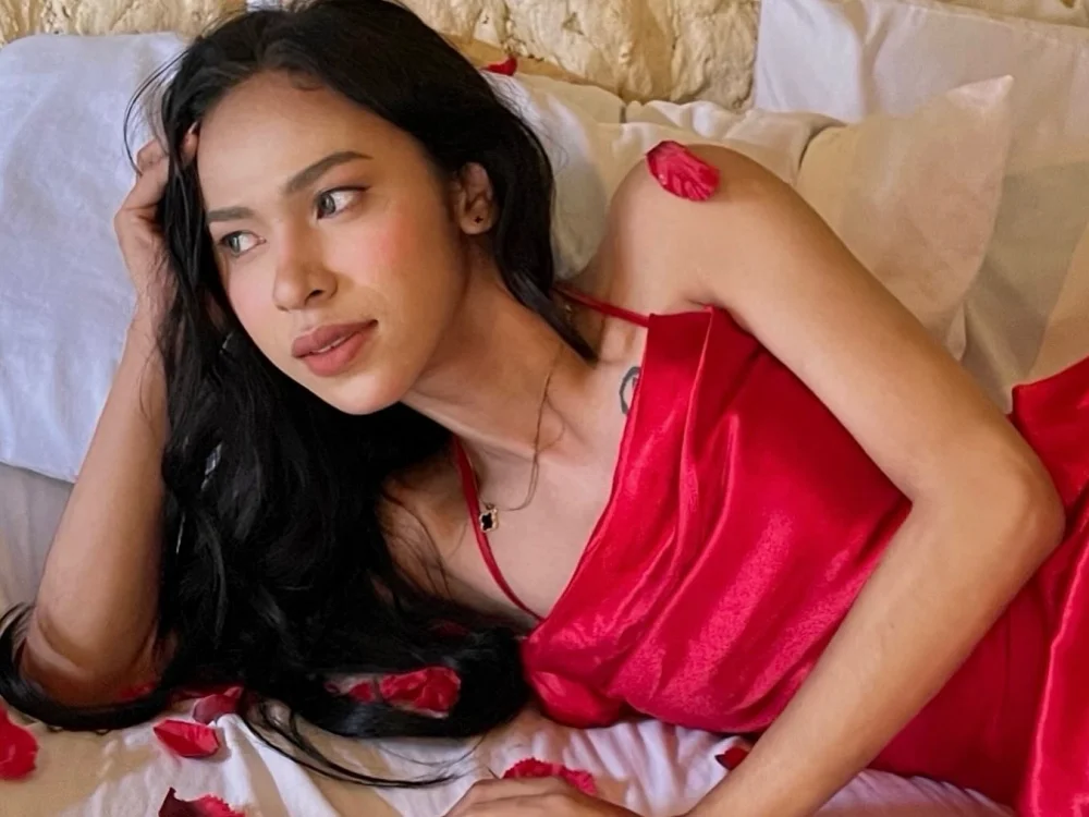 Annaloula অফলাইন XXX চ্যাট