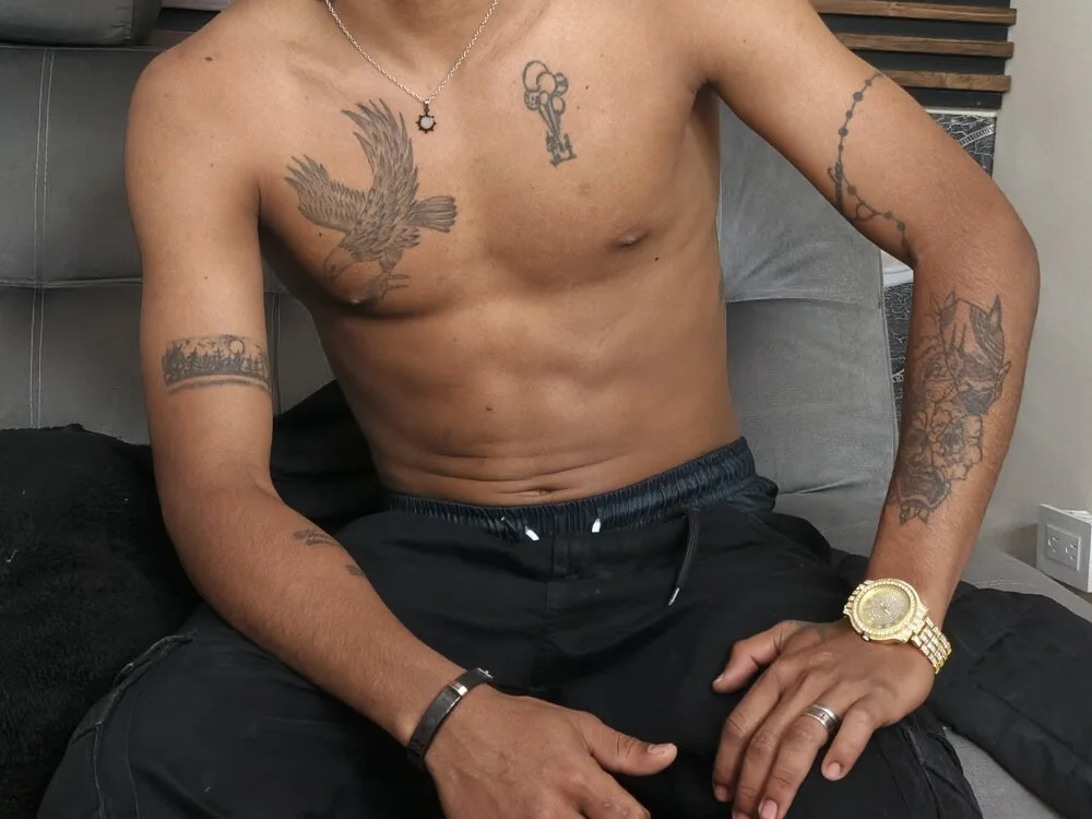 miguelit21 Offline XXX Chat