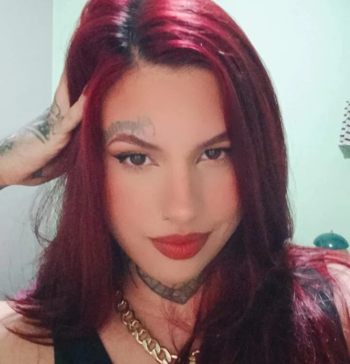 Maddy_Vicius19: συνομιλία ΧΧΧ εκτός σύνδεσης