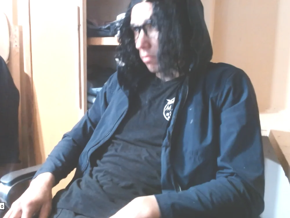 SickofMorning's Offline XXX Chat