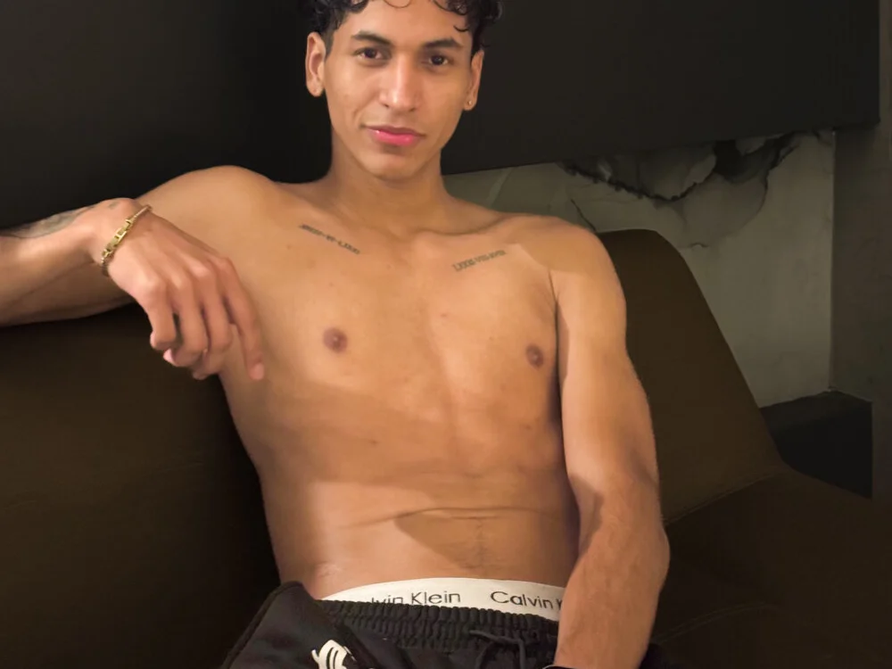 Офлайн-чат XXX Camiloriiveera