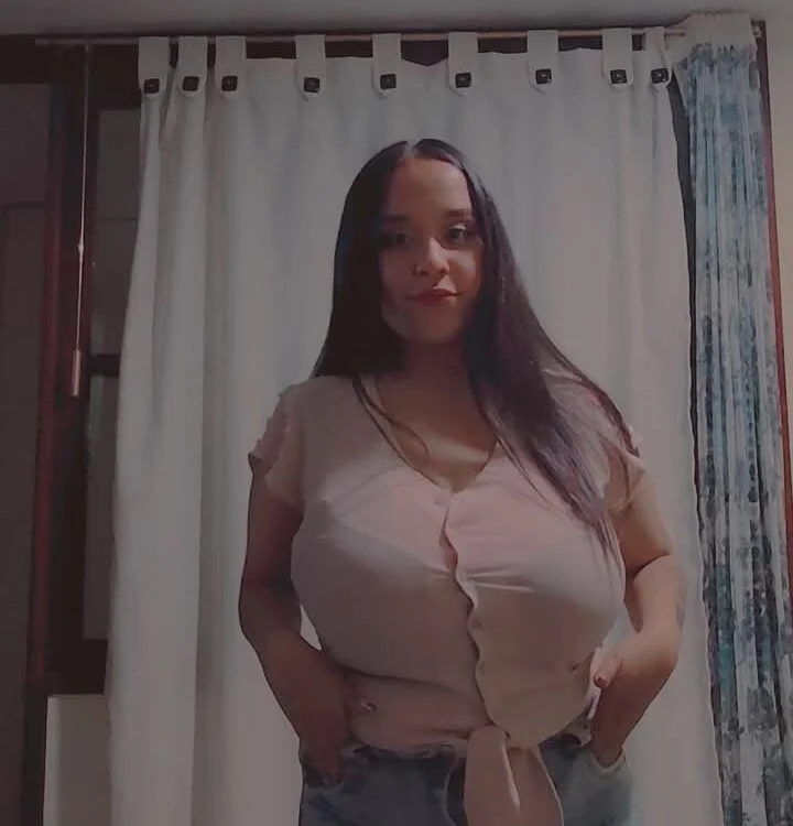 You-sexy-starr Chat XXX offline