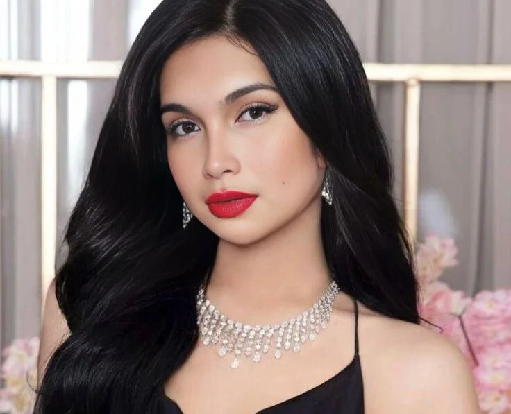 Mia_malkovaxx's Offline XXX Chat