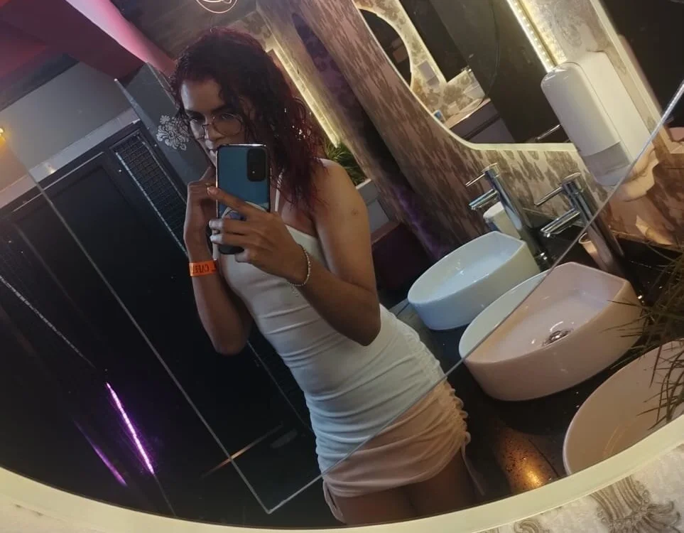 Offline XXX chat modela Kendra_lusty