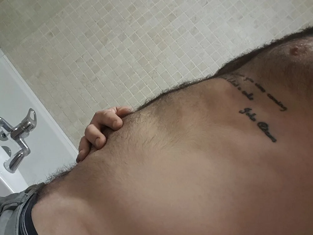 Offline chatovací místnost tinyirishcock12