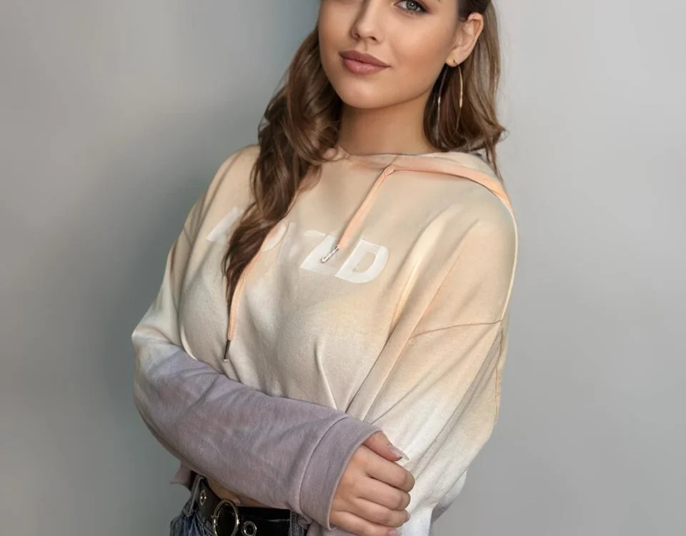 PhilomenaEyre offline chatrum