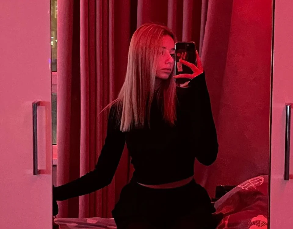 PeggyDrake's Offline XXX Chat