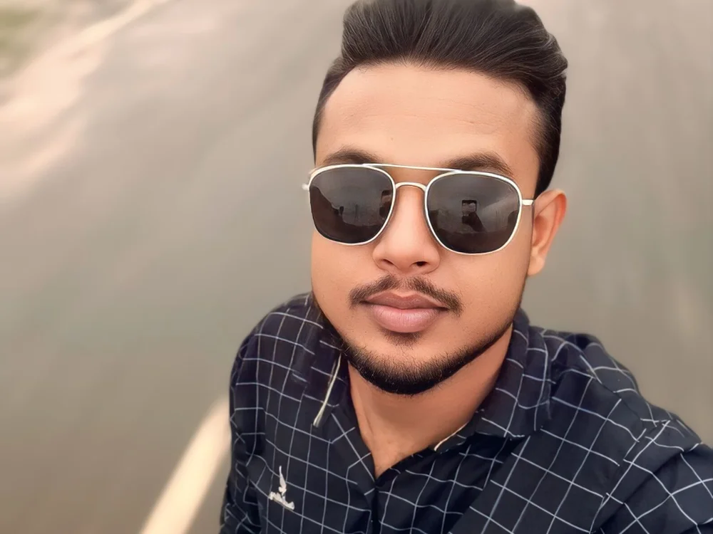 sujoy007's Offline Chat Room