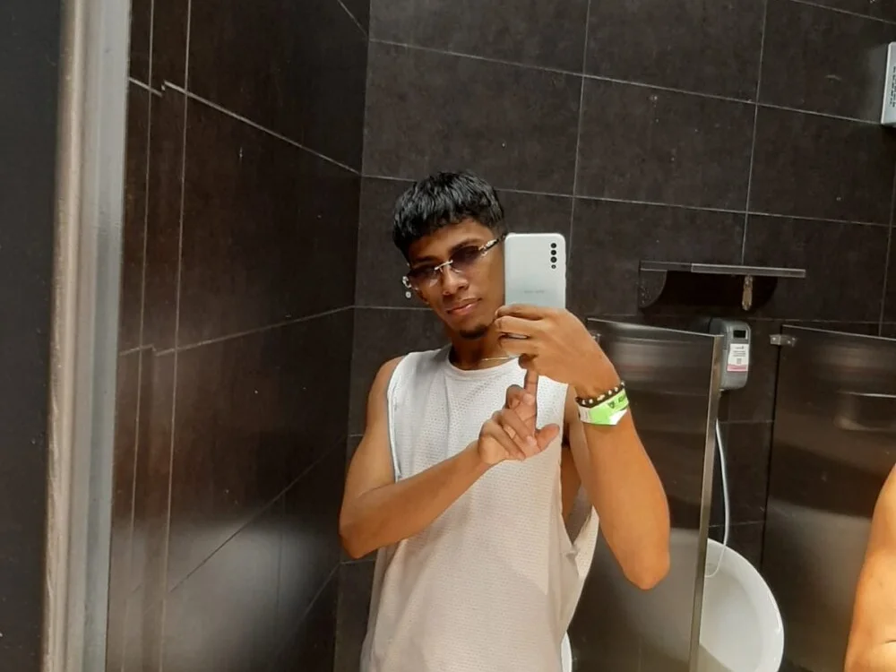 Ethan_thouse Chat XXX offline