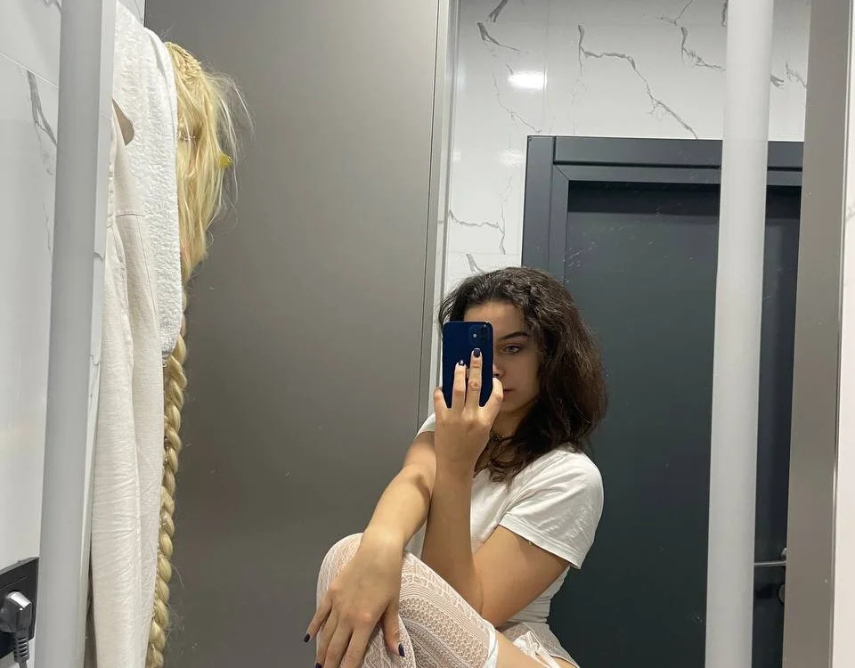 NikaBliss' Offline XXX Chat