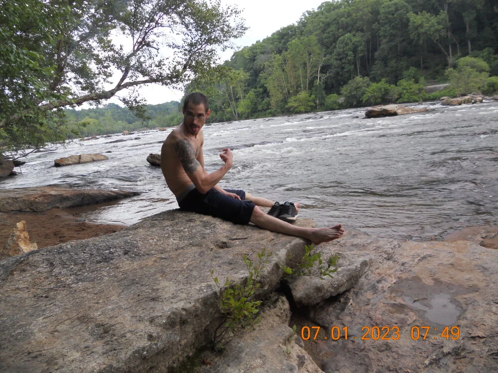 Loosegoose90 অফলাইন XXX চ্যাট