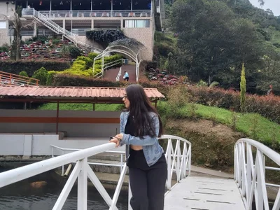 saasha_Petit on StripChat