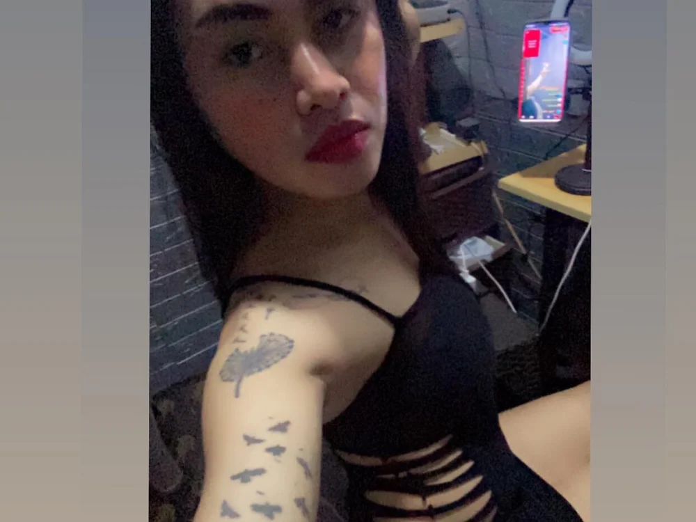 Mistress_Terii offline chatrum