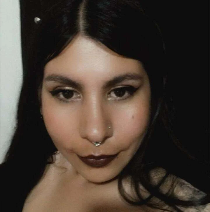 Bilik Sembang Luar Talian boobs_moon1