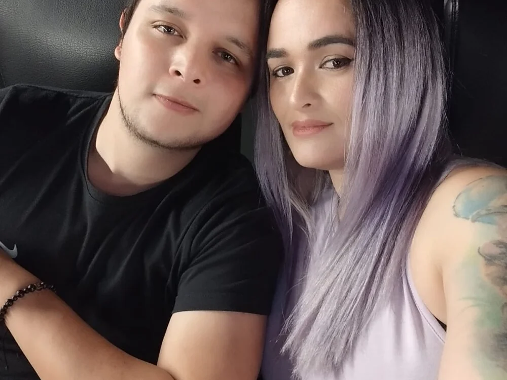 tiffanyandClark's Offline XXX Chat