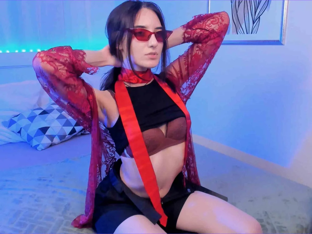 AlishaNorr's Offline Chat Room