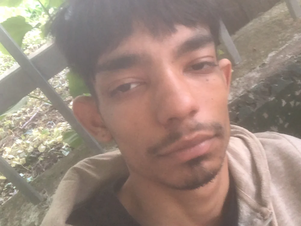 gipsy_master69's Offline Chat Room