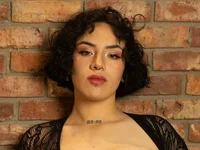Czat XXX na żywo – Kiara_Fox__