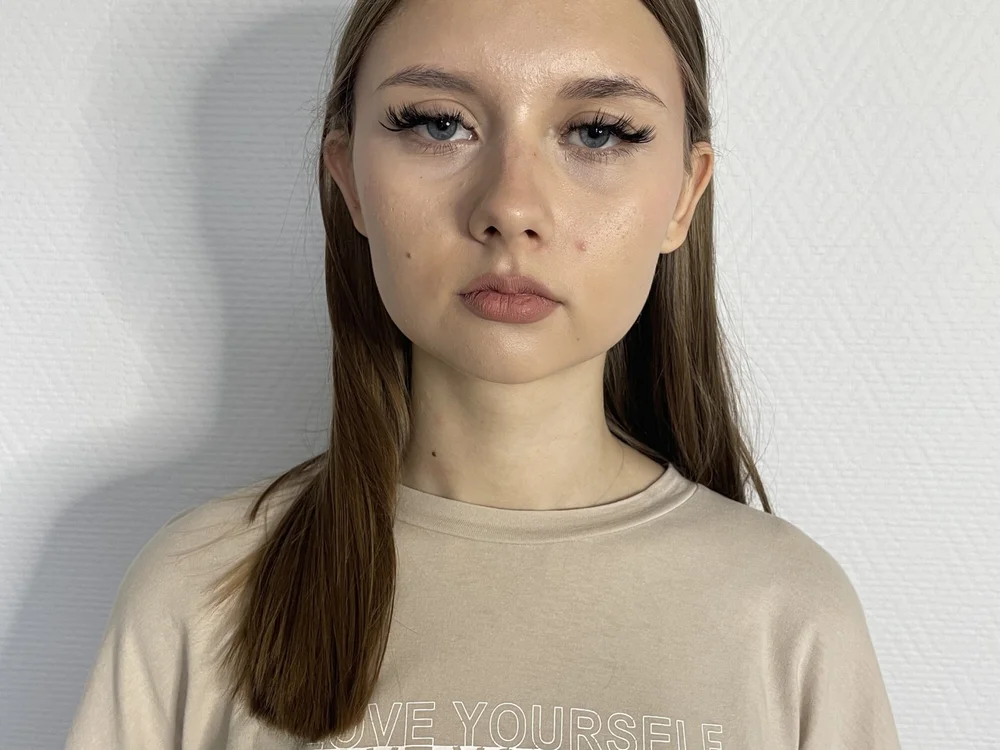 BeckyEvett offline chatrum