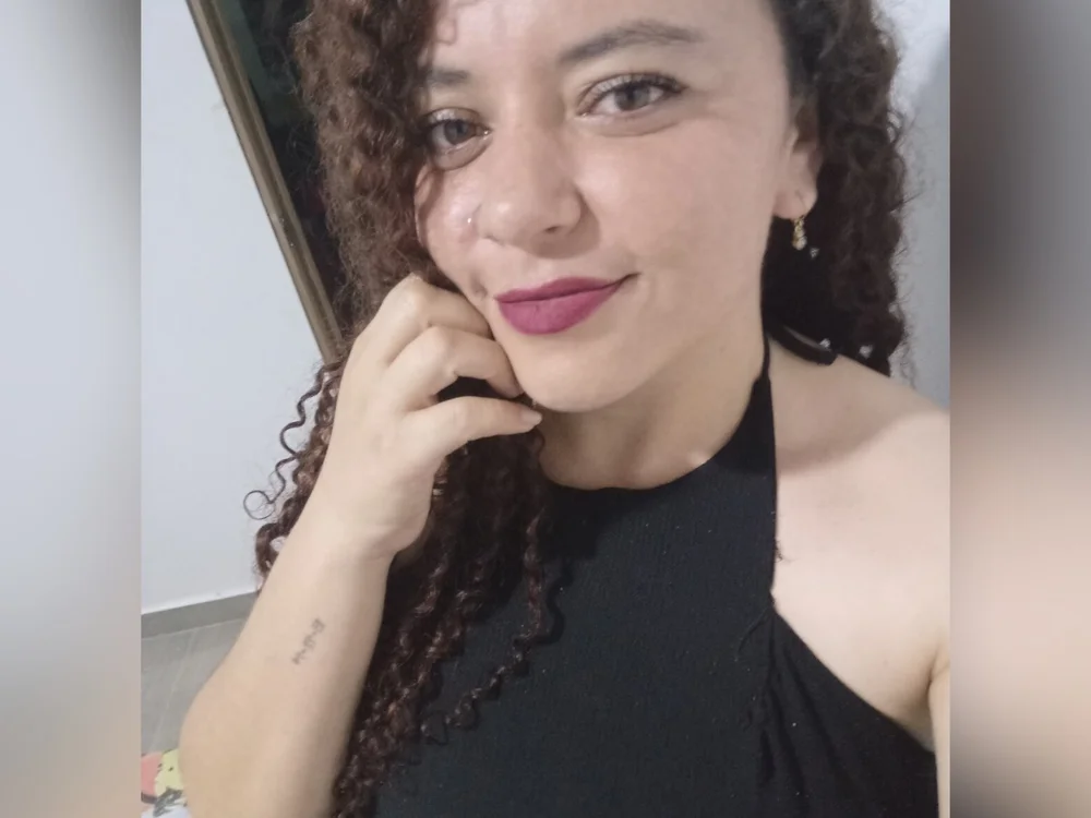 Valentina_Prettyboobs offline chatrum