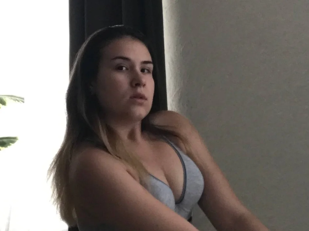 ElizabethDixon's Offline XXX Chat