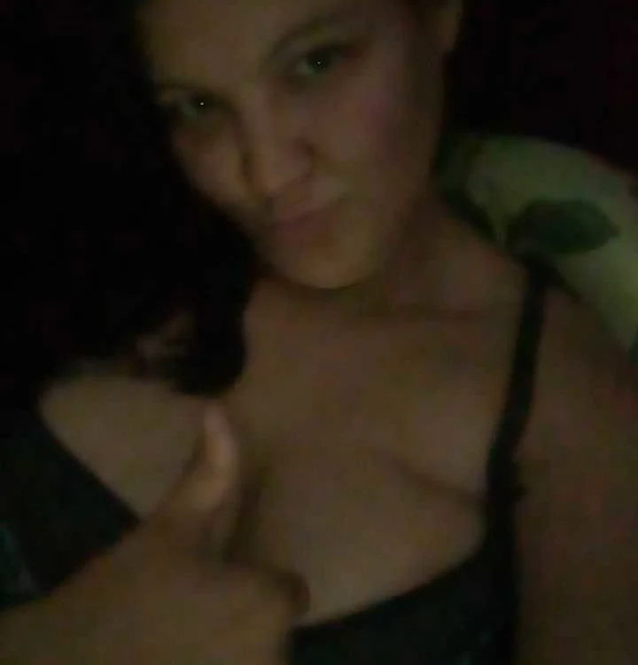 Irina2043's Offline Chat Room