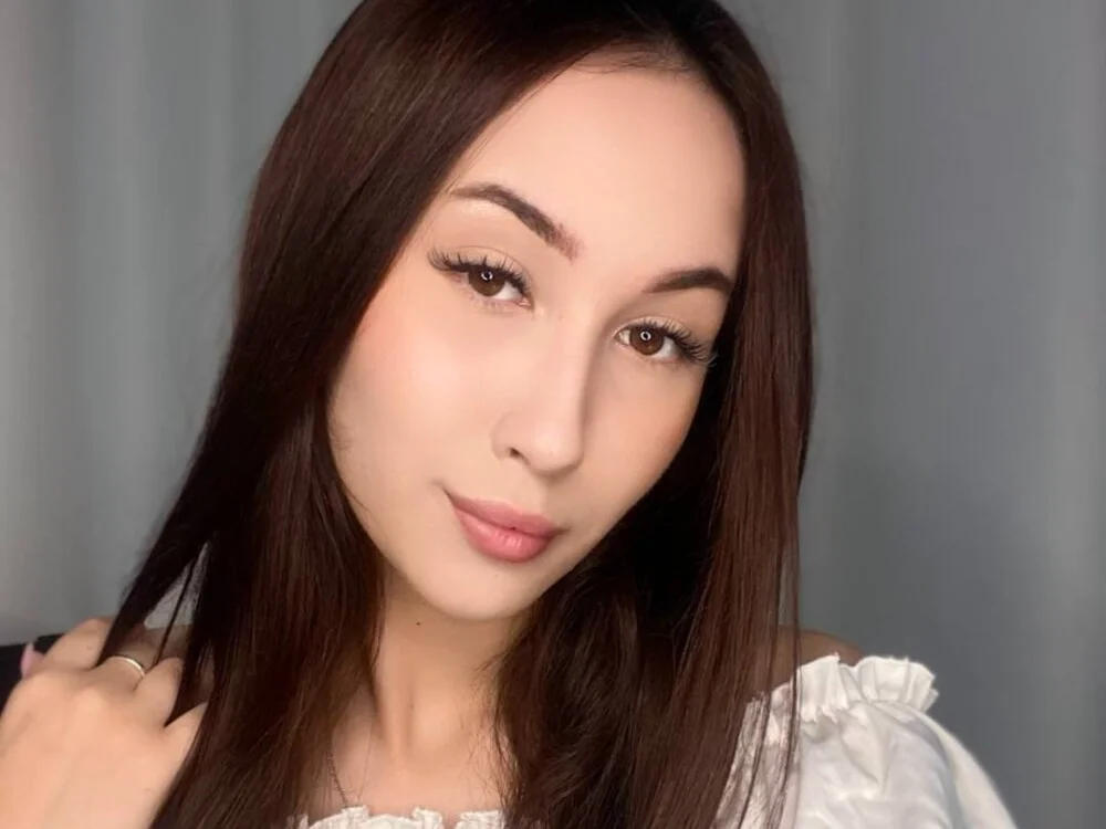 ElmaSmallman Adlı Modelin Canlı XXX Sohbeti