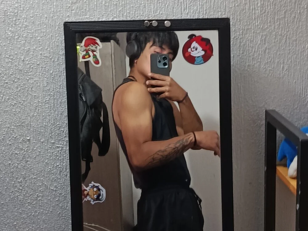 ISAAC6969i – Offline XXX chat