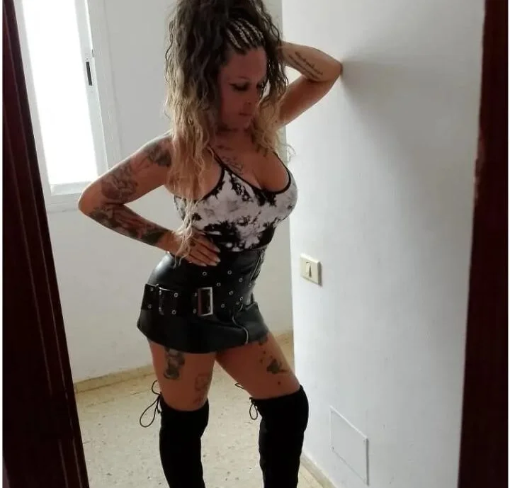 canariamorbosa offline XXX-chatje